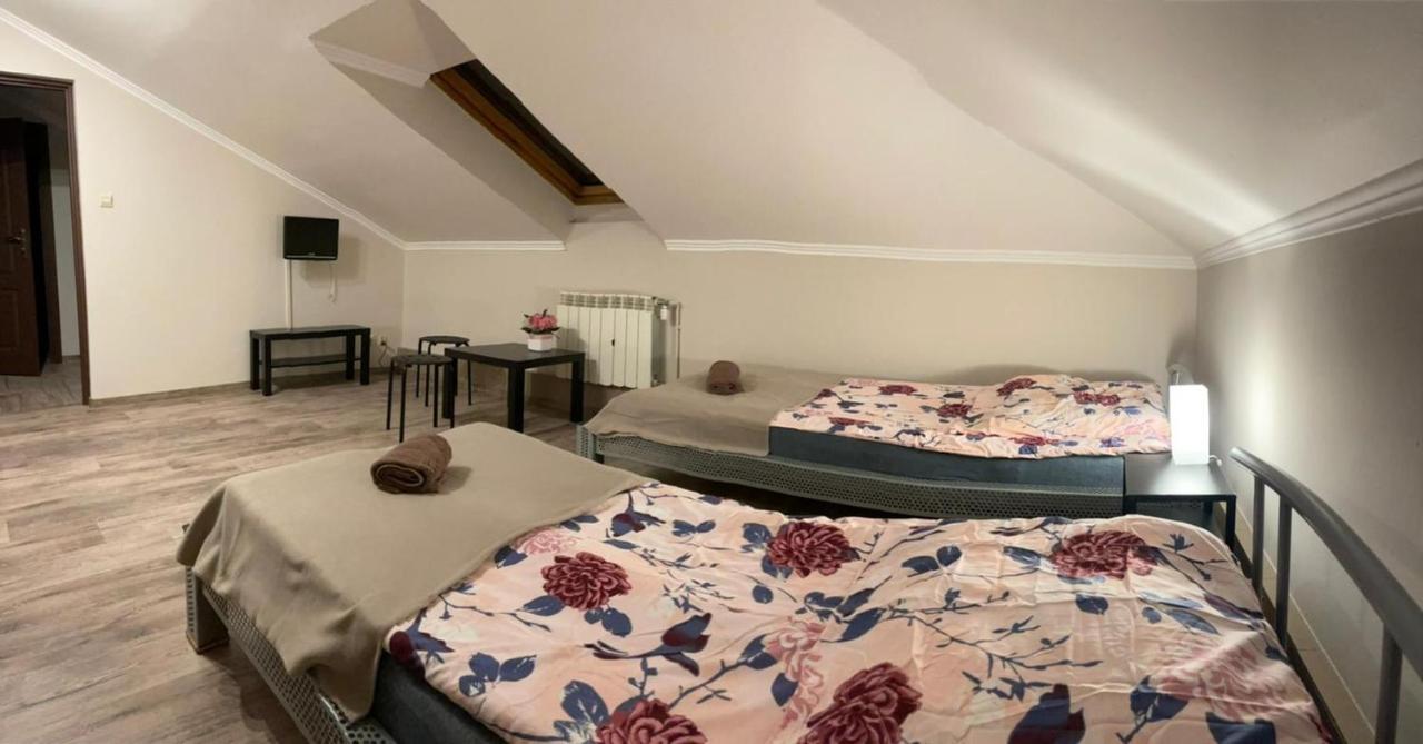 Europa Bed & Breakfast Koscielec Bagian luar foto